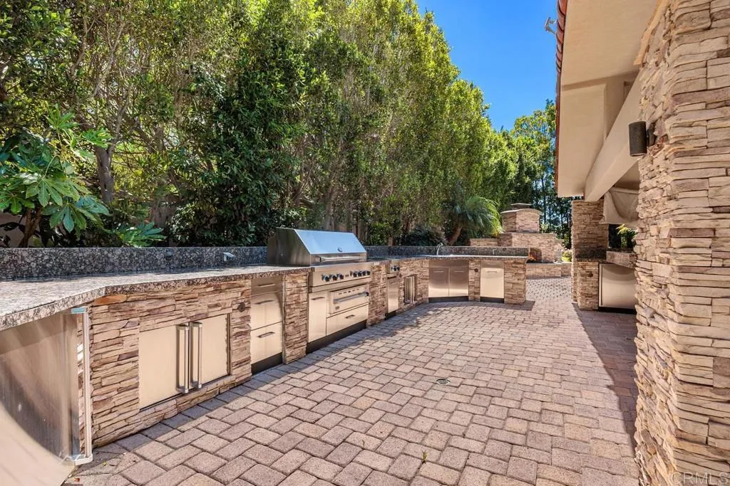 https://cdn.realtyfeed.com/cdn/127/306746456/71651b3b446565e258abd9269d05cb27.webp