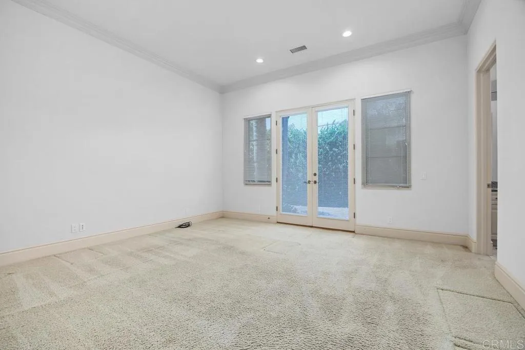 https://cdn.realtyfeed.com/cdn/127/306746456/78db940f96124aeb81172a97bc380f76.webp