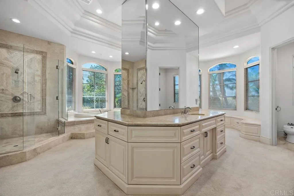https://cdn.realtyfeed.com/cdn/127/306746456/c68535b641b74e8339473ea307472d64.webp