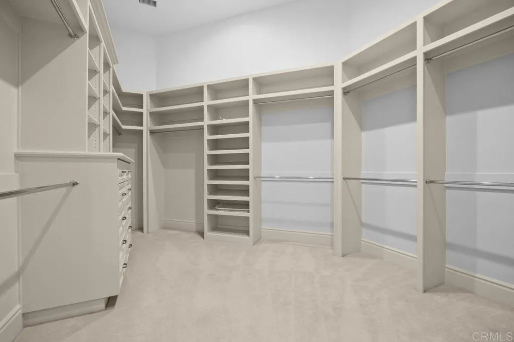 https://cdn.realtyfeed.com/cdn/127/306746456/d26a8d54a186df9f0ab86bbb673c1d8f.webp