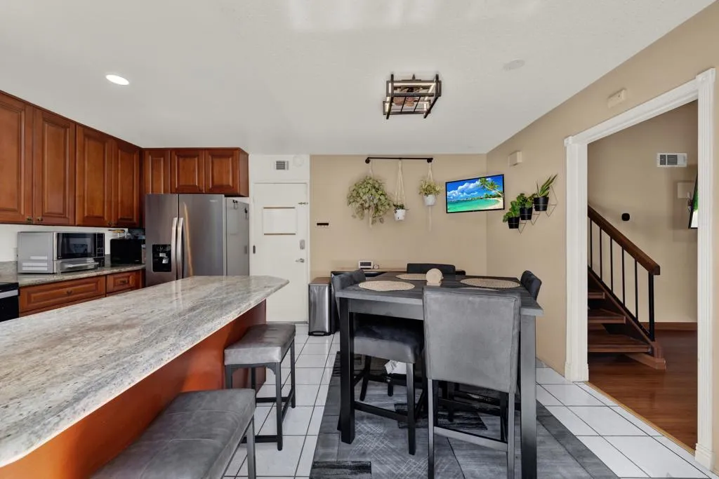 https://cdn.realtyfeed.com/cdn/127/306746459/9bd4b81ec2b8c9bfcc5e55a8861b3a34.webp
