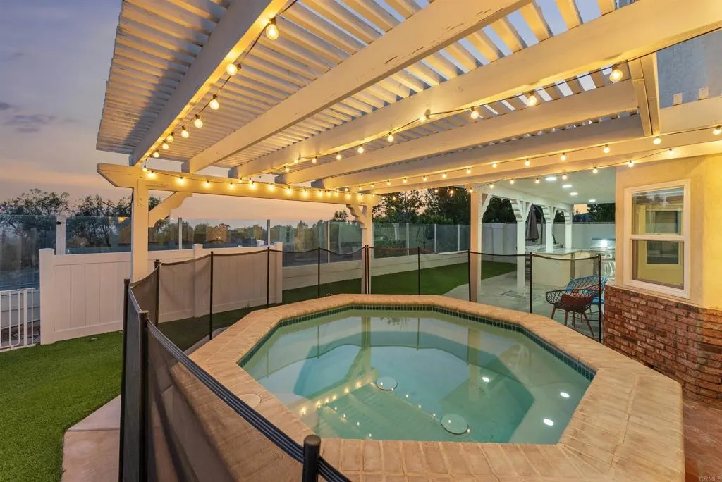 https://cdn.realtyfeed.com/cdn/127/306746460/29613cdc9f1accf9b9643b04adfa6f0e.webp