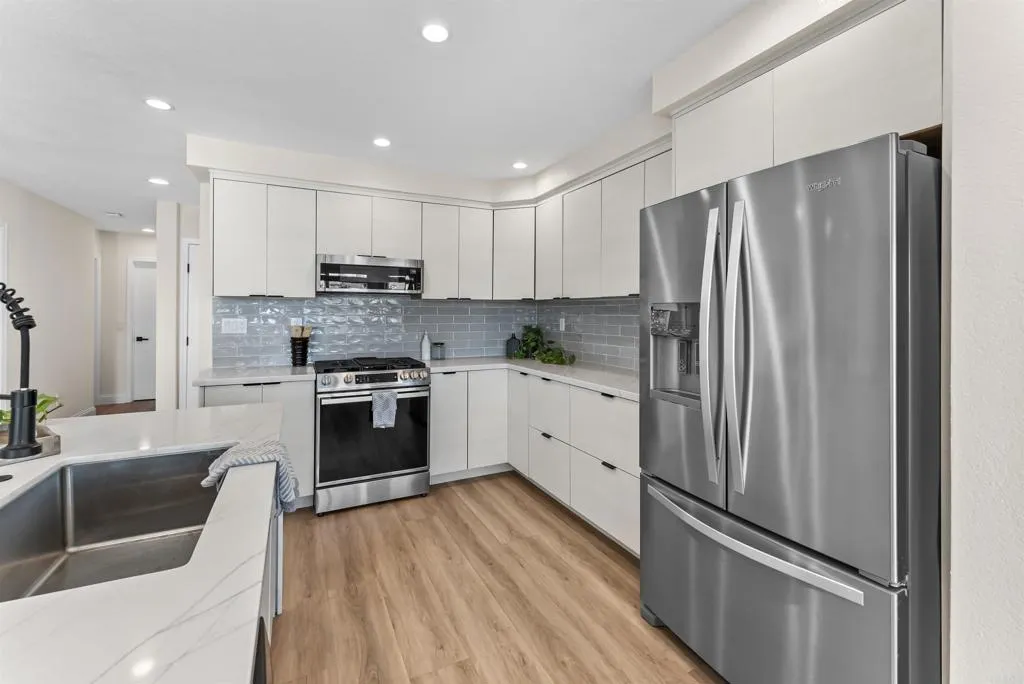 https://cdn.realtyfeed.com/cdn/127/306746460/583ed762a3b9520f2e3f7b3070a9ed37.webp