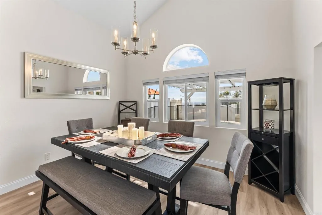 https://cdn.realtyfeed.com/cdn/127/306746460/8f9762718f9468b7c14262c2af36e695.webp