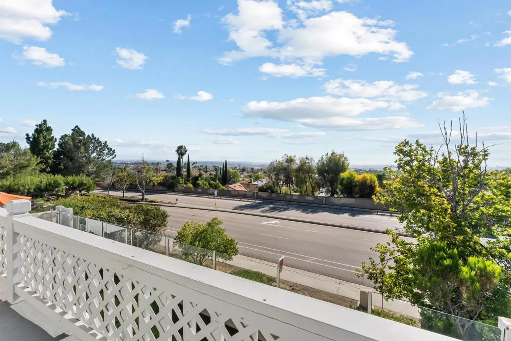 https://cdn.realtyfeed.com/cdn/127/306746460/99a4b4c6accdba23552b144a0d3bee20.webp