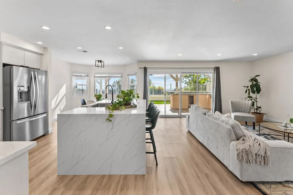 https://cdn.realtyfeed.com/cdn/127/306746460/abcc8fc947f46c190b74d6a134399493.webp