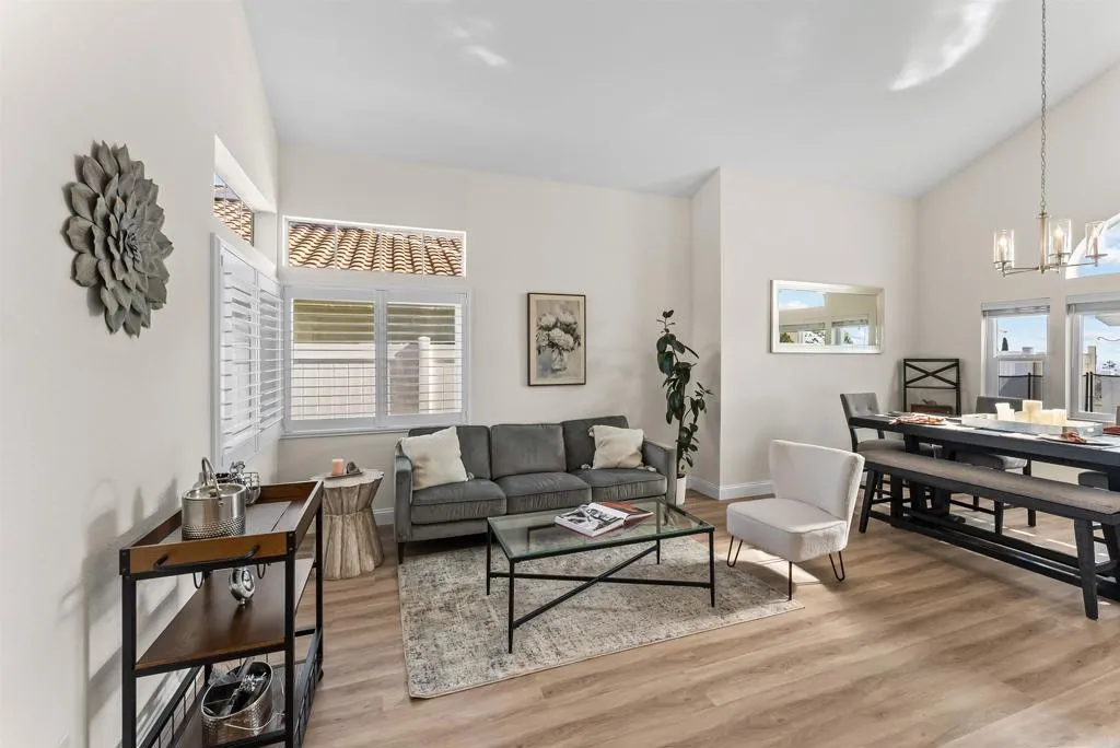 https://cdn.realtyfeed.com/cdn/127/306746460/aee271adb2806bbf5004535edf6c3a8b.webp