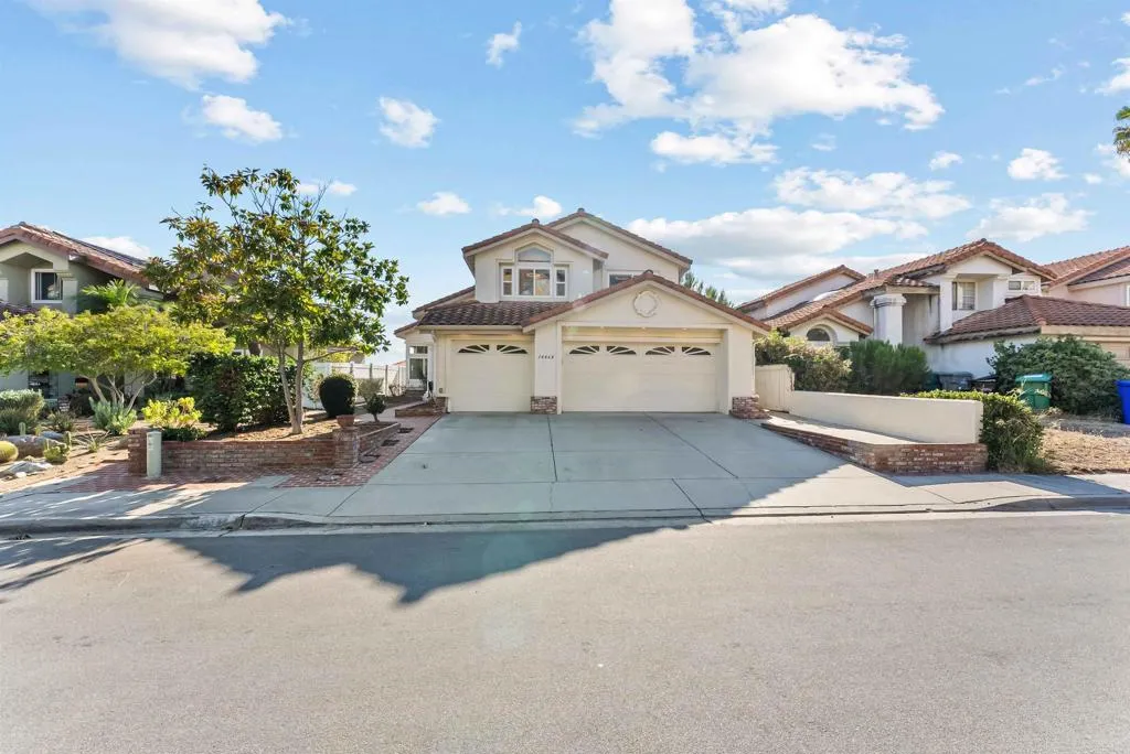 https://cdn.realtyfeed.com/cdn/127/306746460/ca2a42ae5d5ecb235405d386b6725cfb.webp