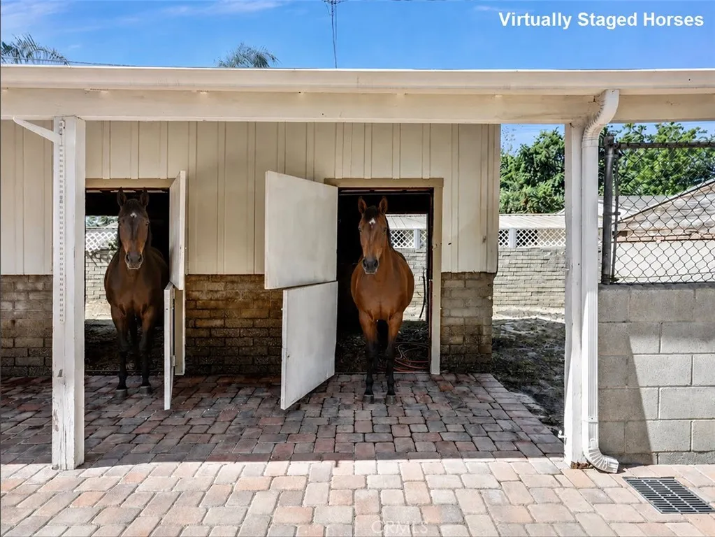 1315 W Valleyheart, Burbank, CA 91506 - Photo 3 of 35, Burbank, CA