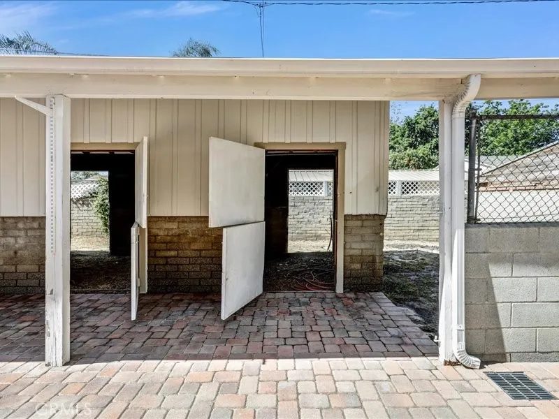 1315 W Valleyheart, Burbank, CA 91506 - Photo 5 of 35, Burbank, CA