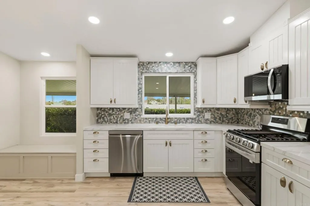 https://cdn.realtyfeed.com/cdn/127/306746491/c30a014d79f99a998f15a88379704bd1.webp