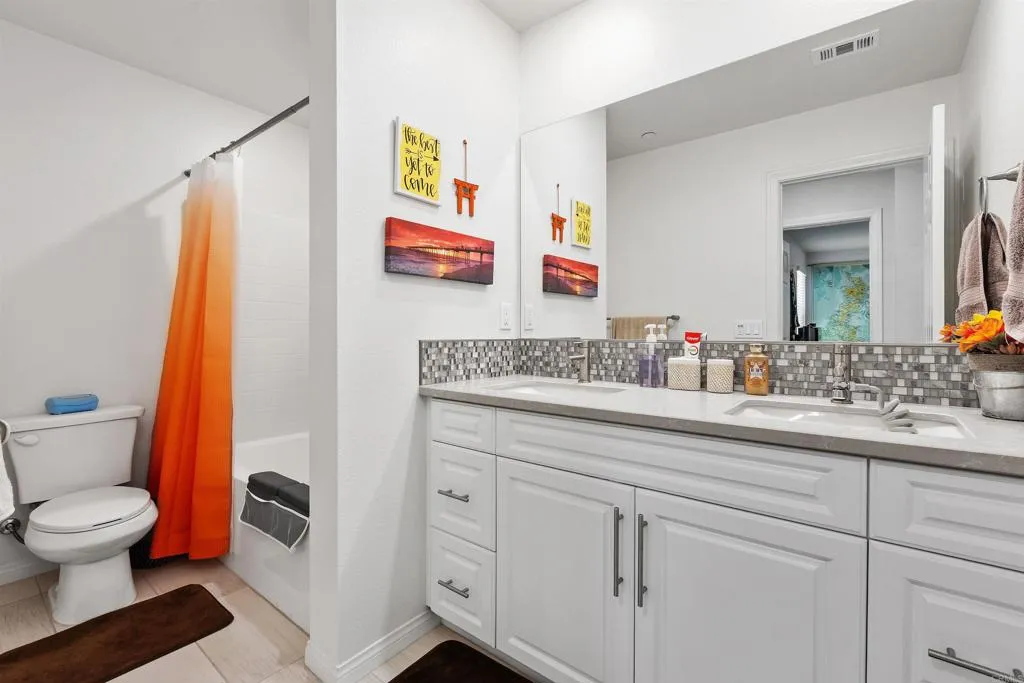 https://cdn.realtyfeed.com/cdn/127/306746494/6c413ad4b2dedfce92d5e36de0d8909a.webp