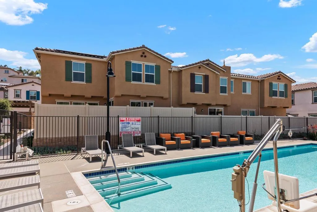 https://cdn.realtyfeed.com/cdn/127/306746494/92d3d0ecc30d1fb20e0be66fea3b19d6.webp