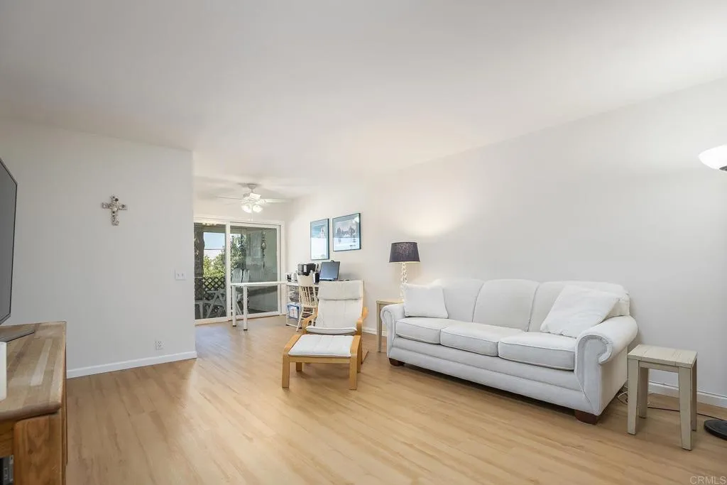 https://cdn.realtyfeed.com/cdn/127/306746530/9faf4b736a020850c01217f099cd5d94.webp