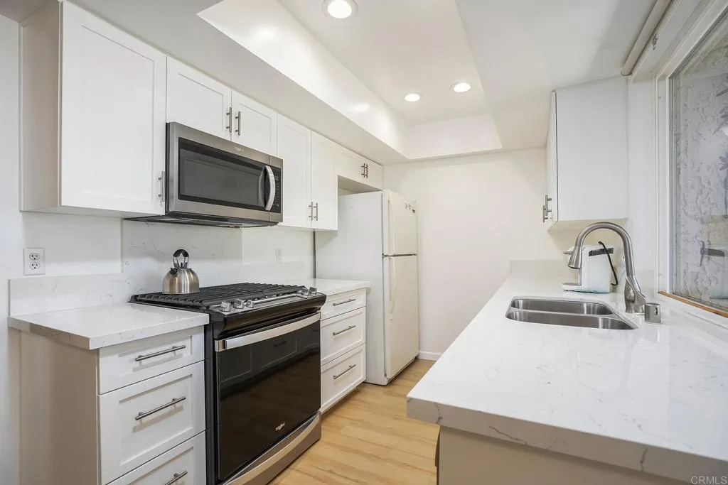https://cdn.realtyfeed.com/cdn/127/306746530/c4c1aec728cc6d1ae8cea119ee4b0afb.webp
