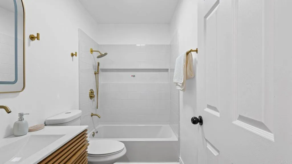 https://cdn.realtyfeed.com/cdn/127/306746532/3ac1eeb428389ee9e047d9135f530ae8.webp