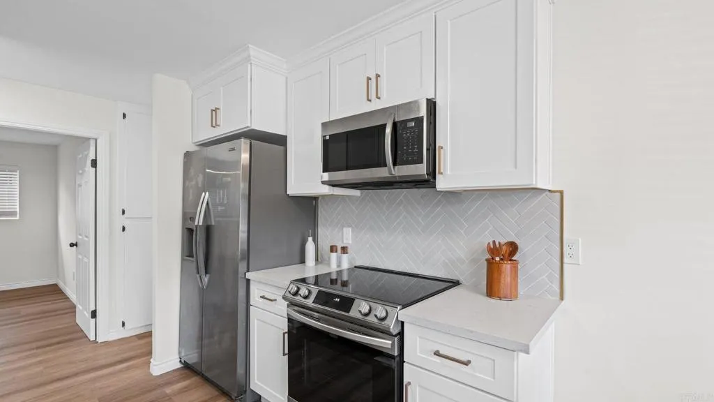 https://cdn.realtyfeed.com/cdn/127/306746532/b8bf90a519320fb21fc3afcafefcbdaa.webp