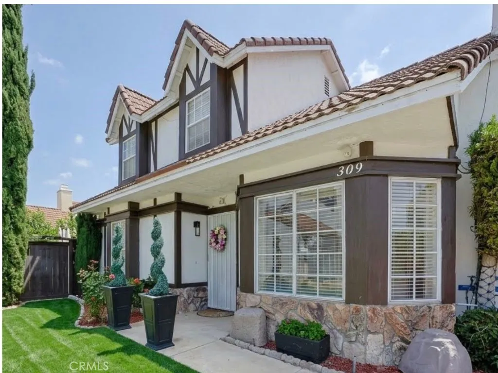 309 Burlington, Santa Ana, CA 92704 - Photo 4 of 48, Santa Ana, CA