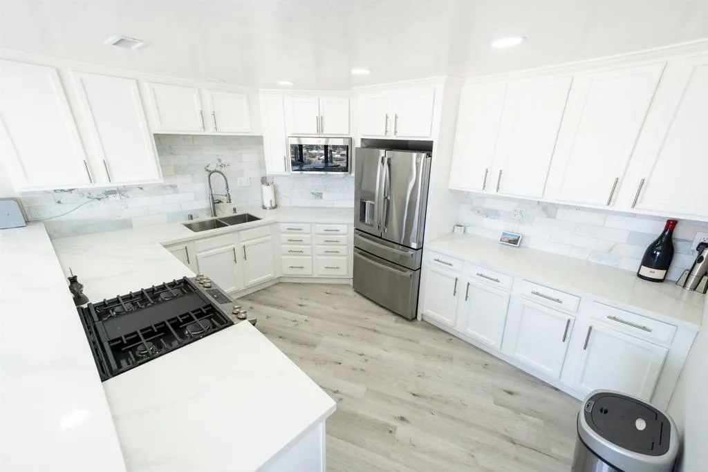 https://cdn.realtyfeed.com/cdn/127/306746540/101b80b02a1b936b2f76b452bcb5c6c1.webp