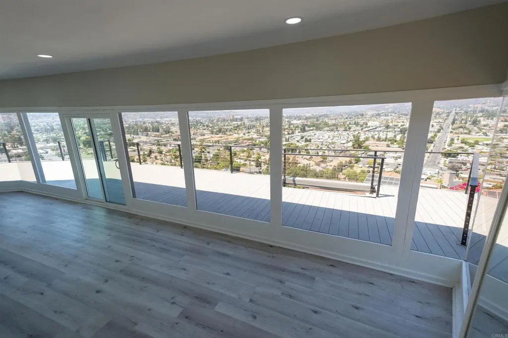 https://cdn.realtyfeed.com/cdn/127/306746540/51ffa3a8719c1438e0660cbe2c61eeee.webp