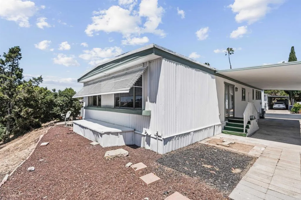 https://cdn.realtyfeed.com/cdn/127/306746569/4187d202f5a592f4fde3d636aaaf5c7e.webp