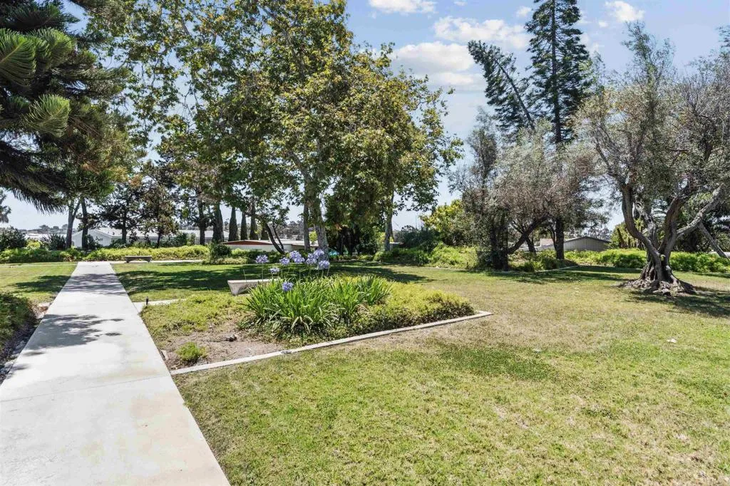 https://cdn.realtyfeed.com/cdn/127/306746569/aa68df2c24cea5f042e5477975458687.webp