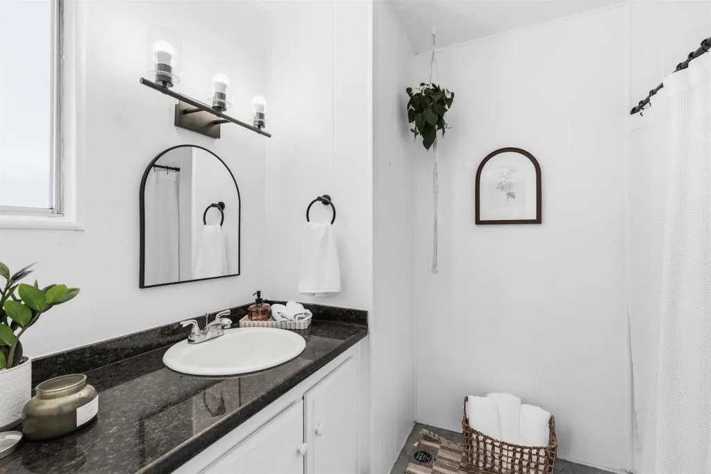 https://cdn.realtyfeed.com/cdn/127/306746569/efc2c92a0f1aa3acb1bb1af18252134f.webp
