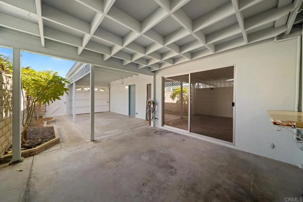 https://cdn.realtyfeed.com/cdn/127/306746604/832509cef3bf7586f2b0fb64033407cb.webp