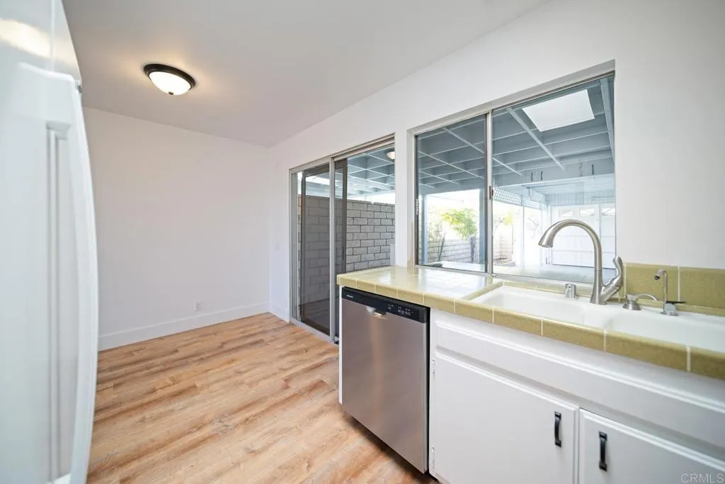 https://cdn.realtyfeed.com/cdn/127/306746604/9caaf77d856aceead09cdf9444f9e7dc.webp