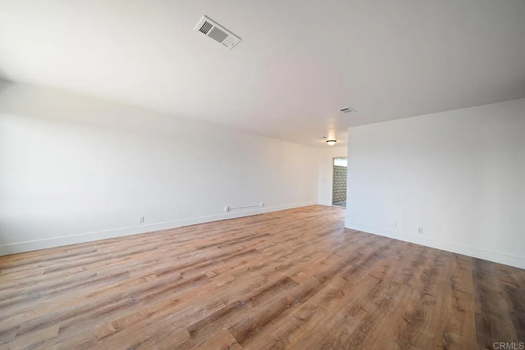 https://cdn.realtyfeed.com/cdn/127/306746604/c017d731bf98abaec0cf09a8611470d9.webp