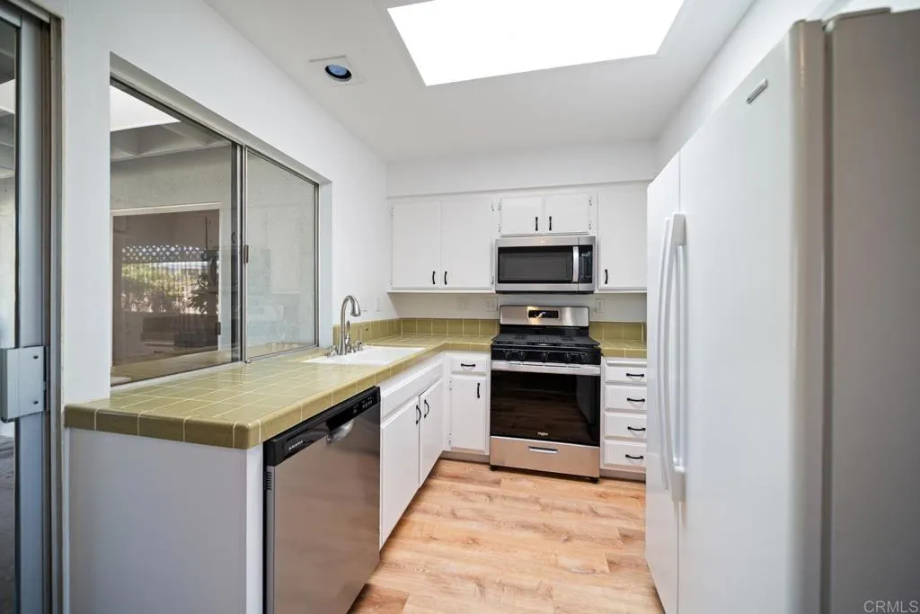https://cdn.realtyfeed.com/cdn/127/306746604/f679e41f87ede1466ec162248a79bcb3.webp