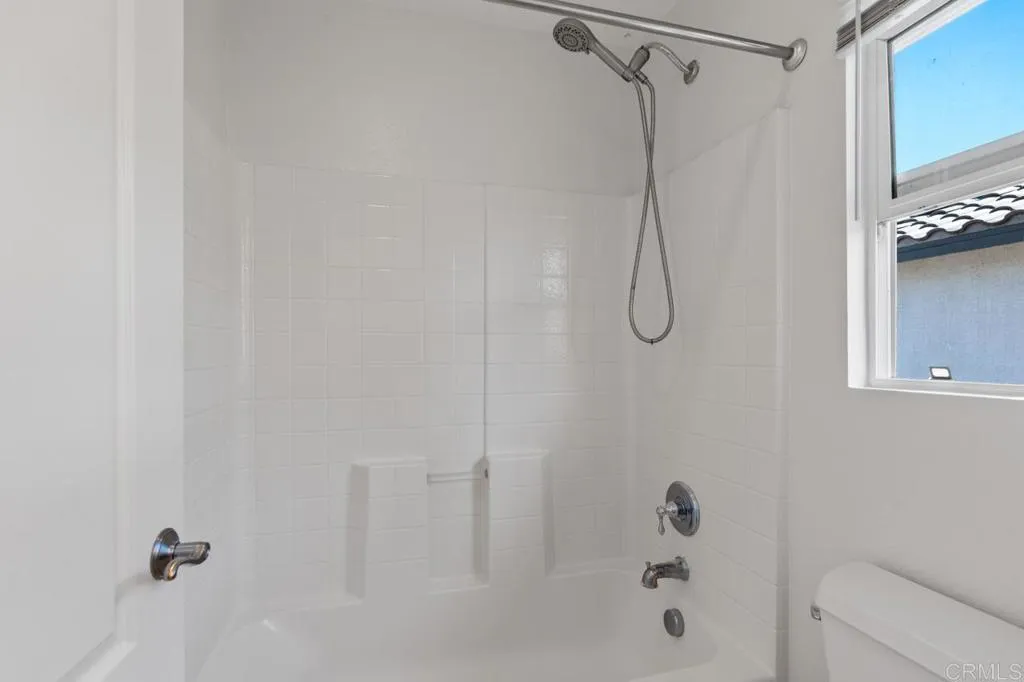 https://cdn.realtyfeed.com/cdn/127/306746701/2a3bb6c5513dc5cf66e196b90e24a837.webp