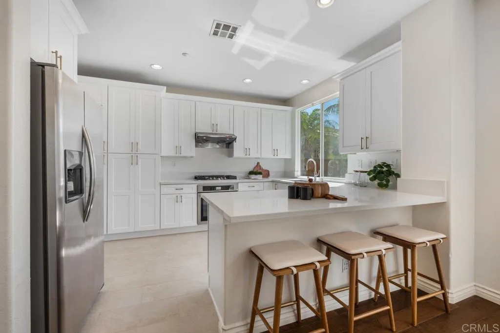 https://cdn.realtyfeed.com/cdn/127/306746701/47d7cffed20772bf3ef05261b31ee8e1.webp