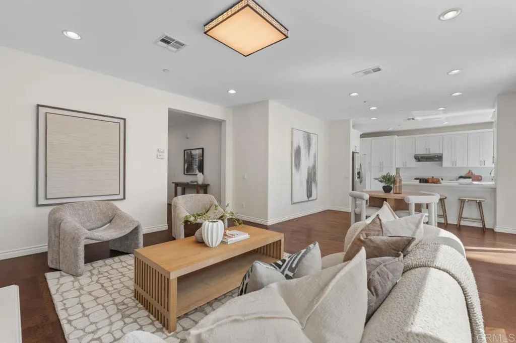https://cdn.realtyfeed.com/cdn/127/306746701/6d586d016d7a1b69875f93ed1a2a9b3f.webp