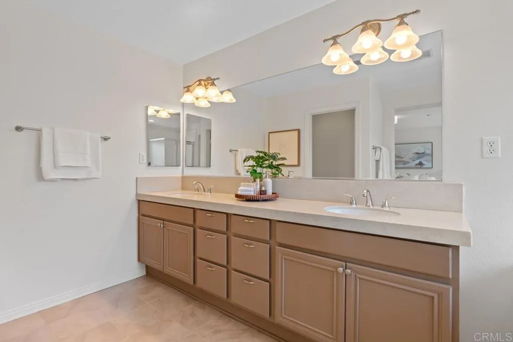 https://cdn.realtyfeed.com/cdn/127/306746701/979ba5df1fb879a7e3f86d67808abfd3.webp