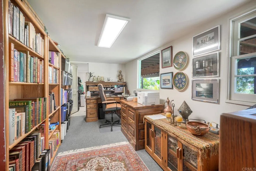https://cdn.realtyfeed.com/cdn/127/306746713/200f62d32f3b7d2d6beb7c14cf83ba93.webp