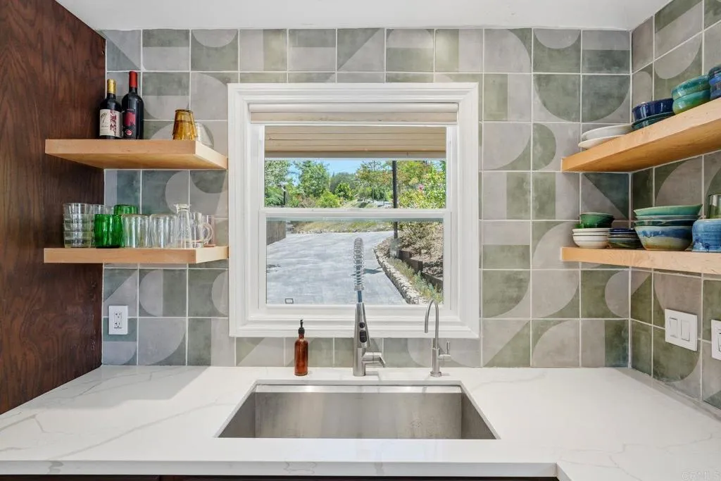 https://cdn.realtyfeed.com/cdn/127/306746713/41a7eecce77a202019889c801928ba89.webp