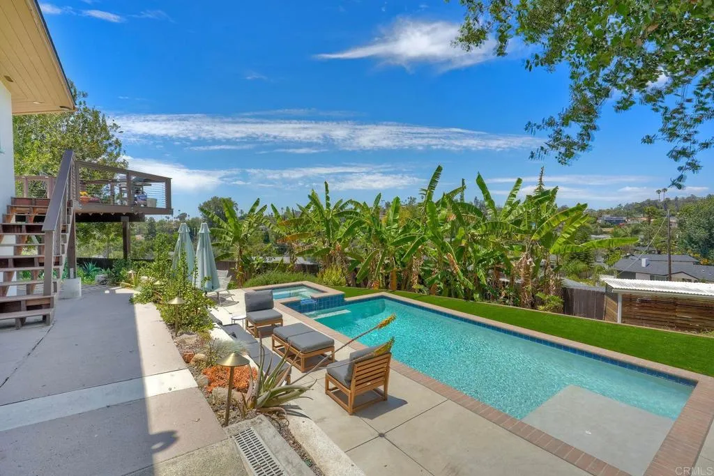 https://cdn.realtyfeed.com/cdn/127/306746713/5cb38f82aa278dbc94e6c93dea4dbb17.webp