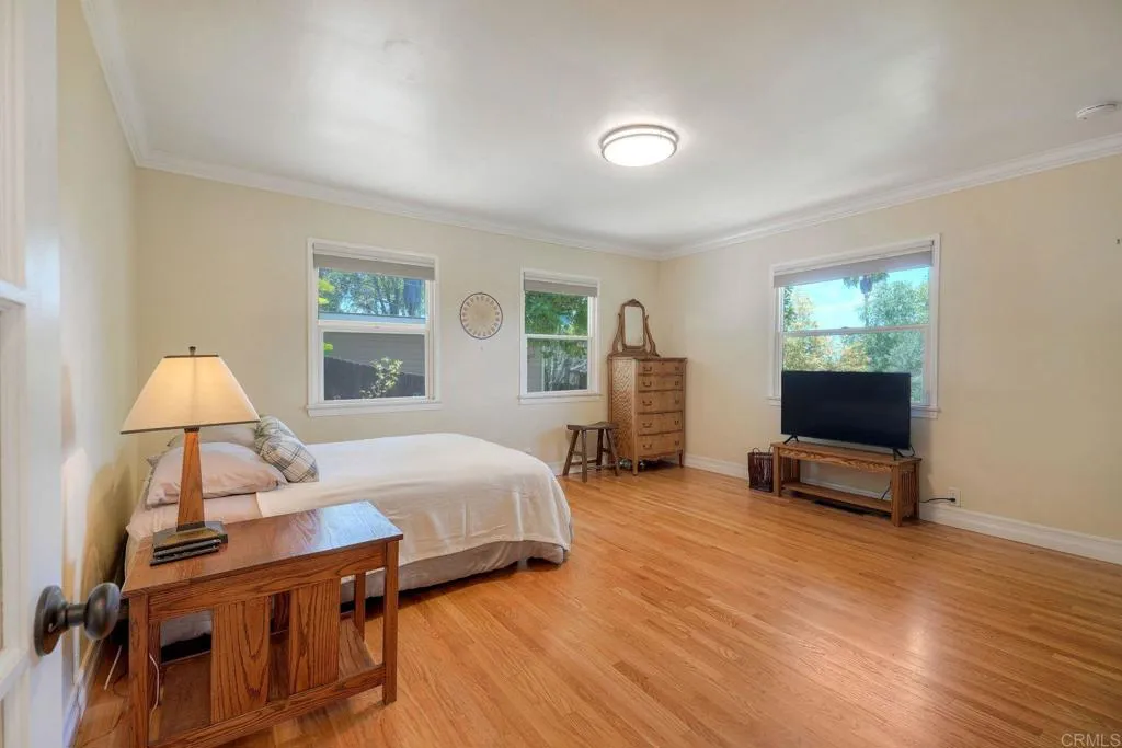 https://cdn.realtyfeed.com/cdn/127/306746713/6210576fab62fdfe2ae904ac68d986f0.webp