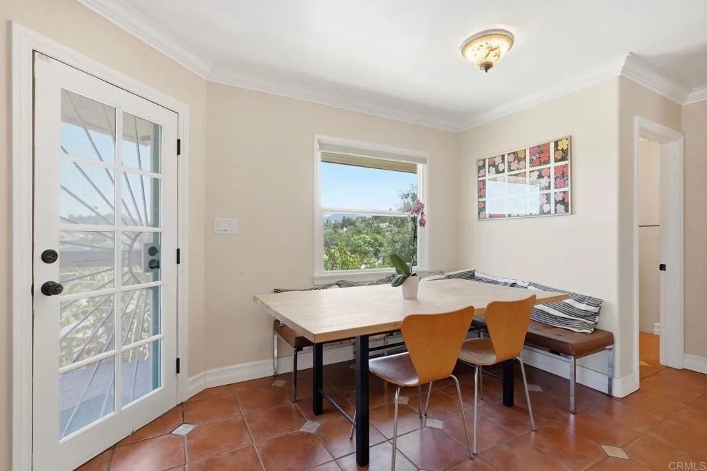 https://cdn.realtyfeed.com/cdn/127/306746713/792bf046d8b0ff188ca946c495b0146d.webp