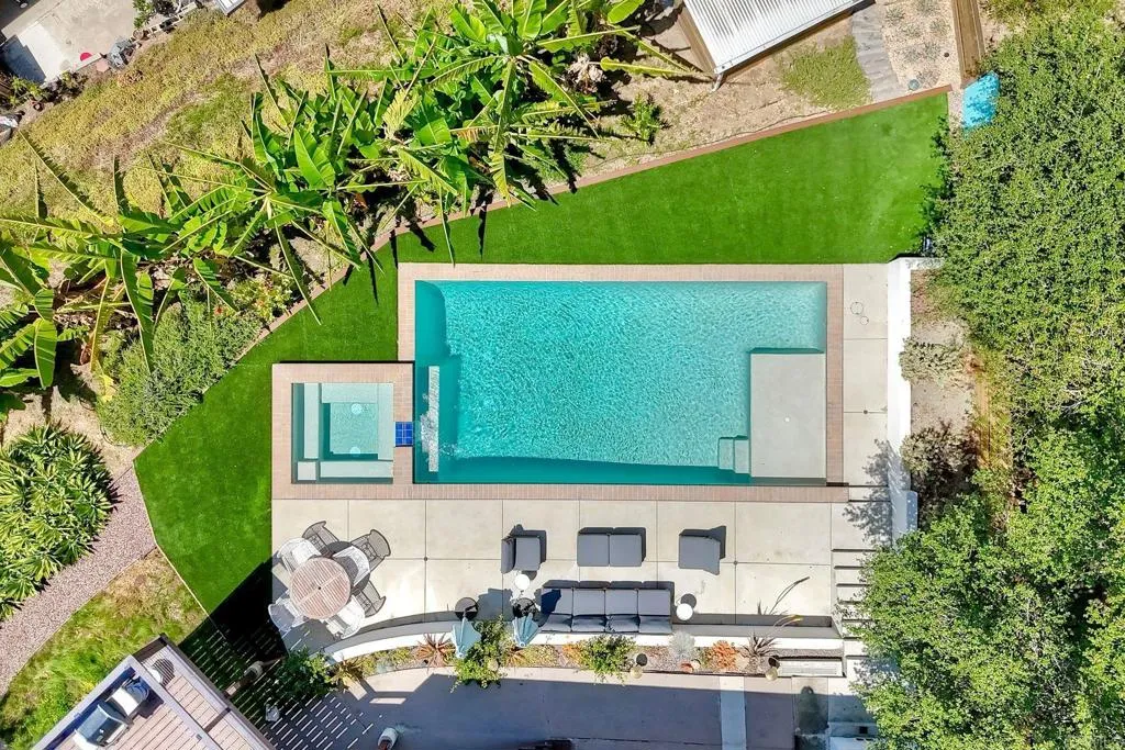 https://cdn.realtyfeed.com/cdn/127/306746713/c73e58329846e1c146088428aa8408cf.webp