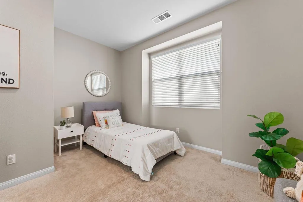 https://cdn.realtyfeed.com/cdn/127/306746736/039cb78a357cc8095394a20b3e92c93e.webp