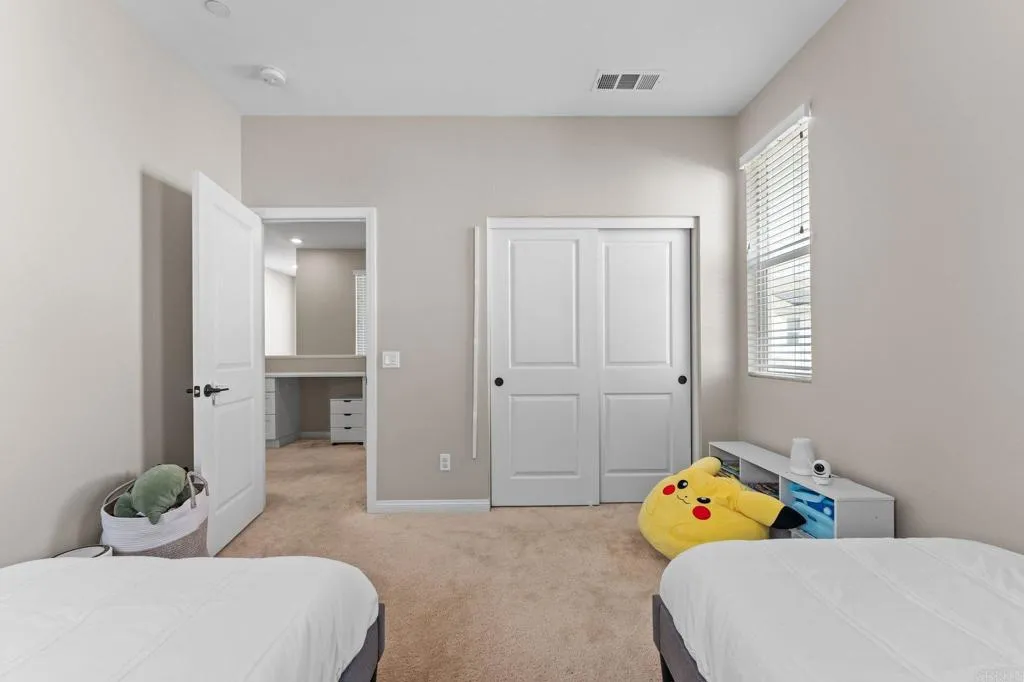 https://cdn.realtyfeed.com/cdn/127/306746736/092c58c043a9a417f23965d6fccf6749.webp