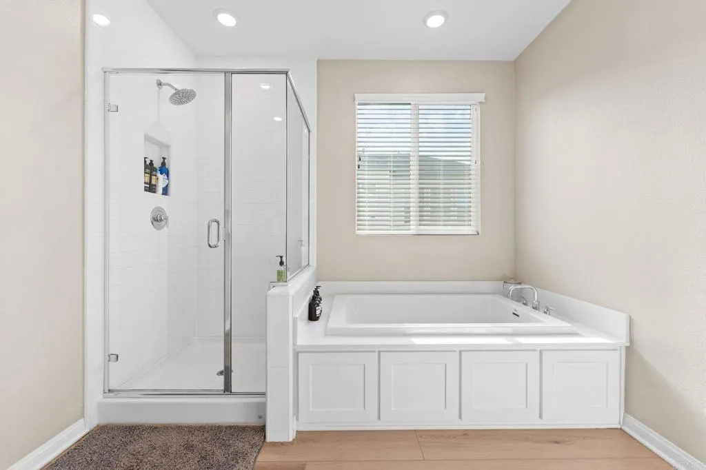 https://cdn.realtyfeed.com/cdn/127/306746736/a0ae7a3be4f4c29ba788ef0be9e8dbea.webp