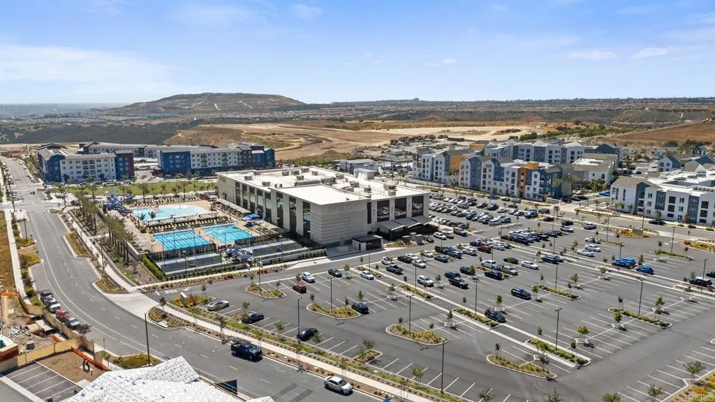 https://cdn.realtyfeed.com/cdn/127/306746736/e48eede4568f7c69a381c88df5abf68d.webp