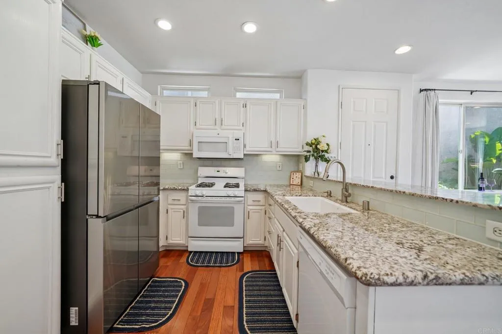https://cdn.realtyfeed.com/cdn/127/306746798/607cd650b83aa4057bda858cc7038250.webp