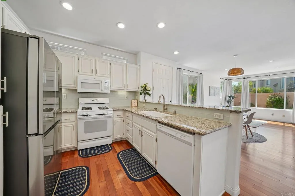 https://cdn.realtyfeed.com/cdn/127/306746798/7cbf357493f3d55718de454842ac9c6f.webp