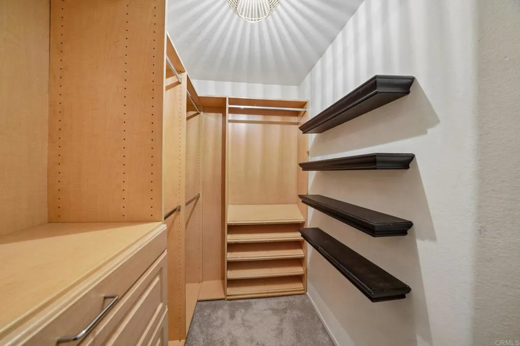 https://cdn.realtyfeed.com/cdn/127/306746798/88236abec83a04e2adddbdf2627fee79.webp