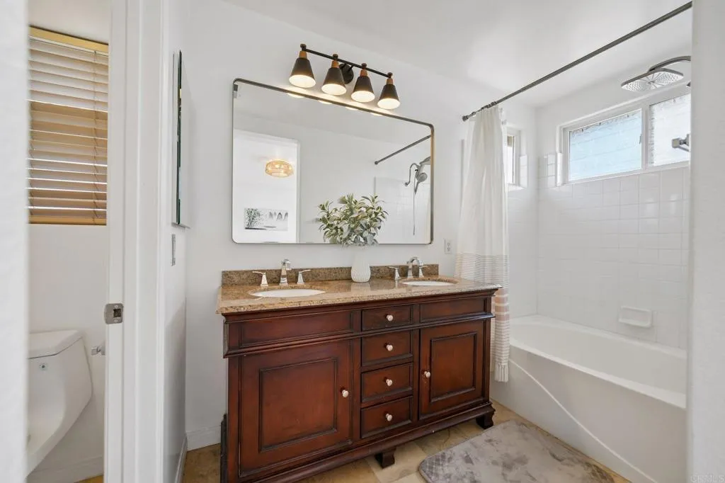 https://cdn.realtyfeed.com/cdn/127/306746798/999f30070236be4b3f462364ea6db3e8.webp