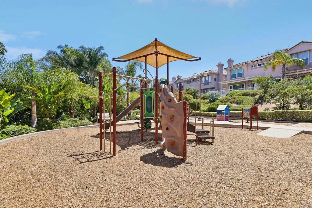 https://cdn.realtyfeed.com/cdn/127/306746798/eb4262a586e4ef848574456ea42c7622.webp
